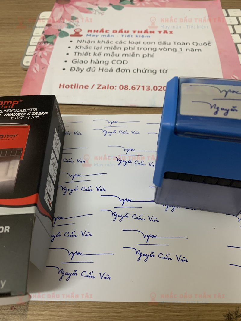 Khắc con dấu Tên và Chữ ký Nguyễn Cẩm Vân tại Trung Tâm Khắc Dấu Thần Tài