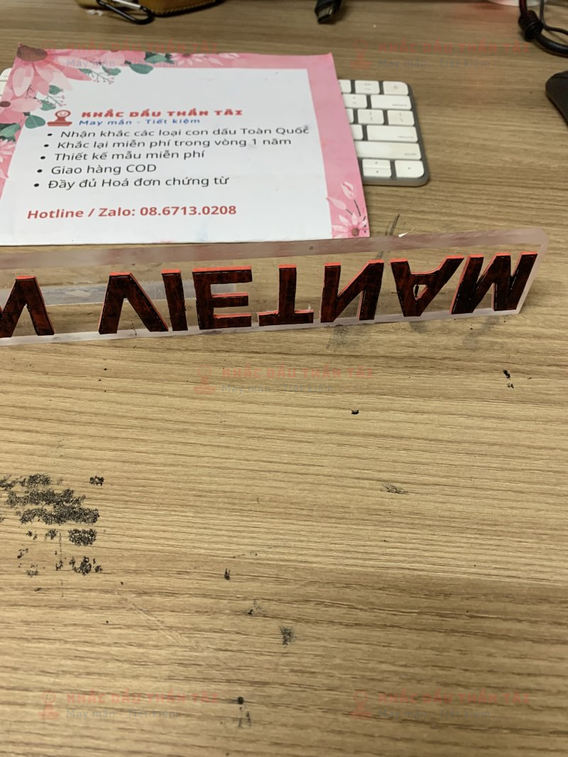 Khắc con dấu Made In Vietnam đóng lên thùng Carton