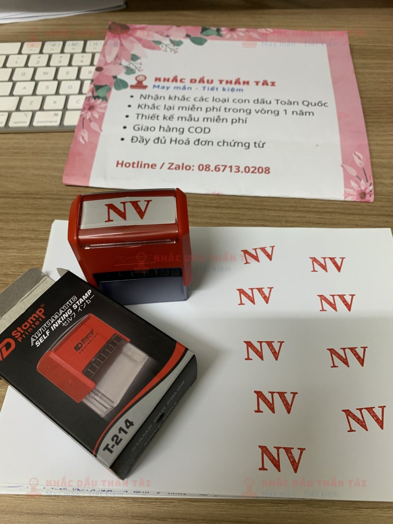 Khắc con chữ NV theo yêu cầu - <a class=