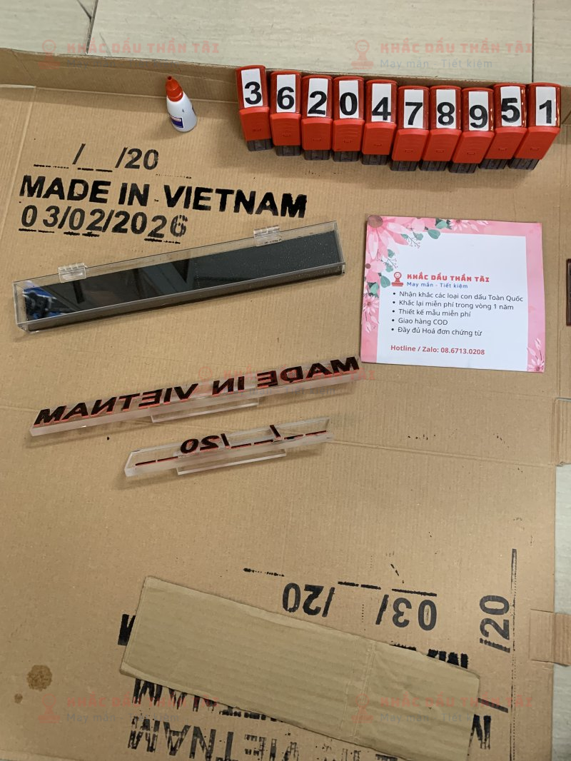 Thiết kế con dấu kích thước lớn chuyên đóng thùng carton – Trung Tâm Khắc Dấu Thần Tài