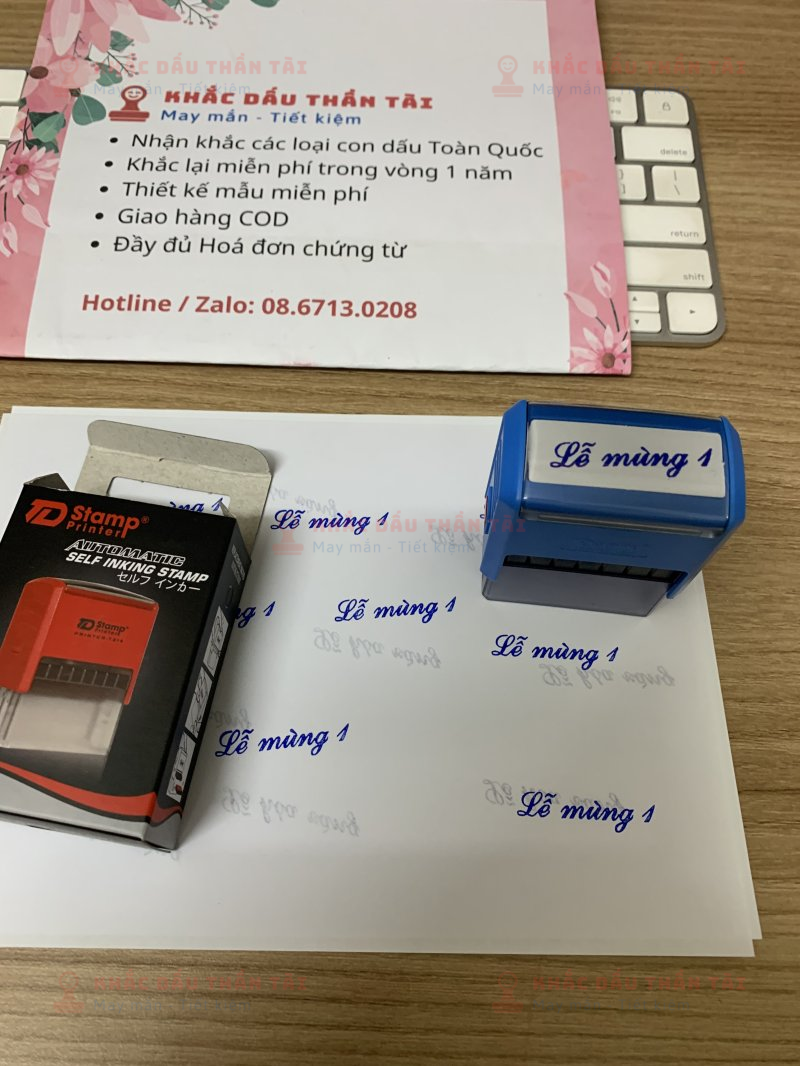 Khắc con dấu chữ Lễ mùng 1 theo yêu cầu - Trung Tâm Khắc Dấu Thần Tài