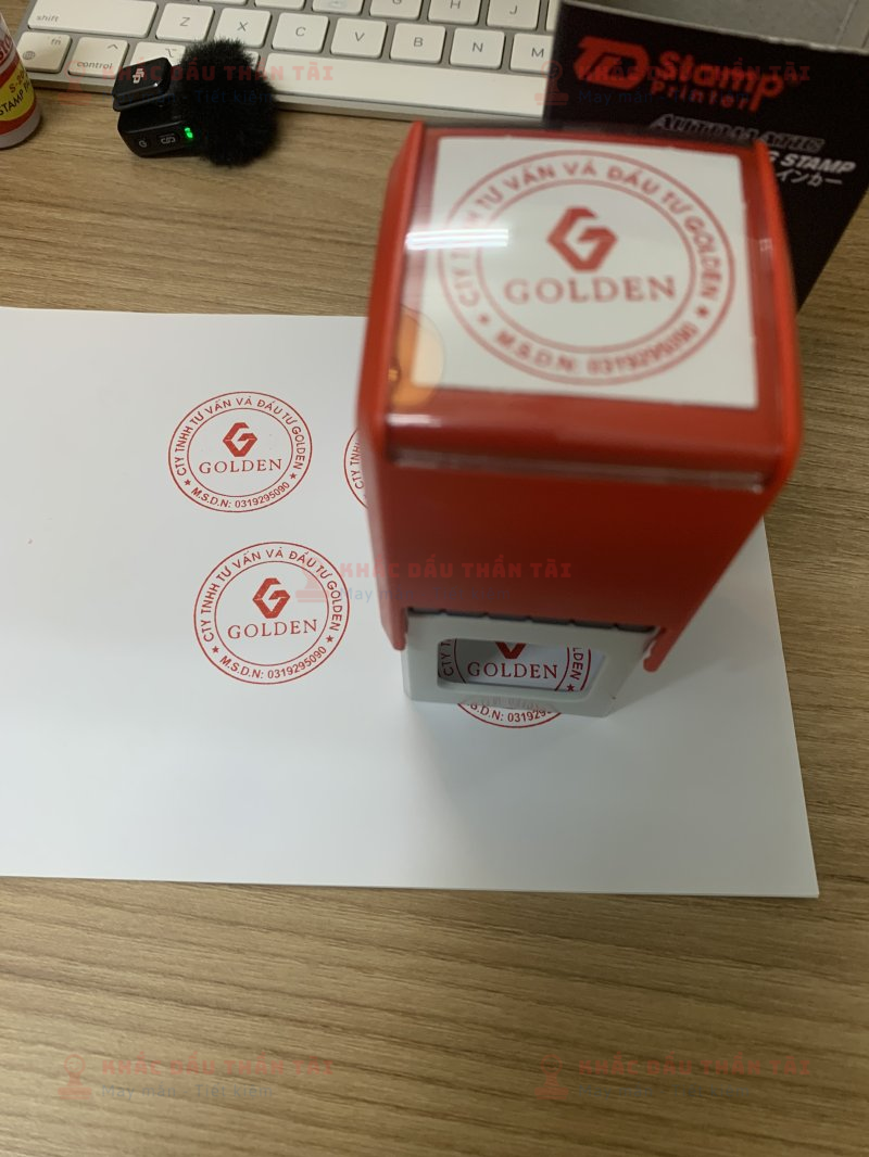 Khắc con dấu tròn Logo công ty TNHH Golden tại Trung Tâm Khắc Dấu Thần Tài