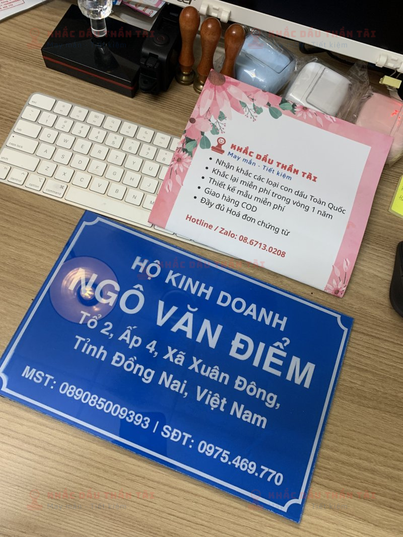 Làm bảng Mica tên Hộ Kinh Doanh Ngô Văn Điểm chuyên nghiệp tại Trung Tâm Khắc Dấu Thần Tài