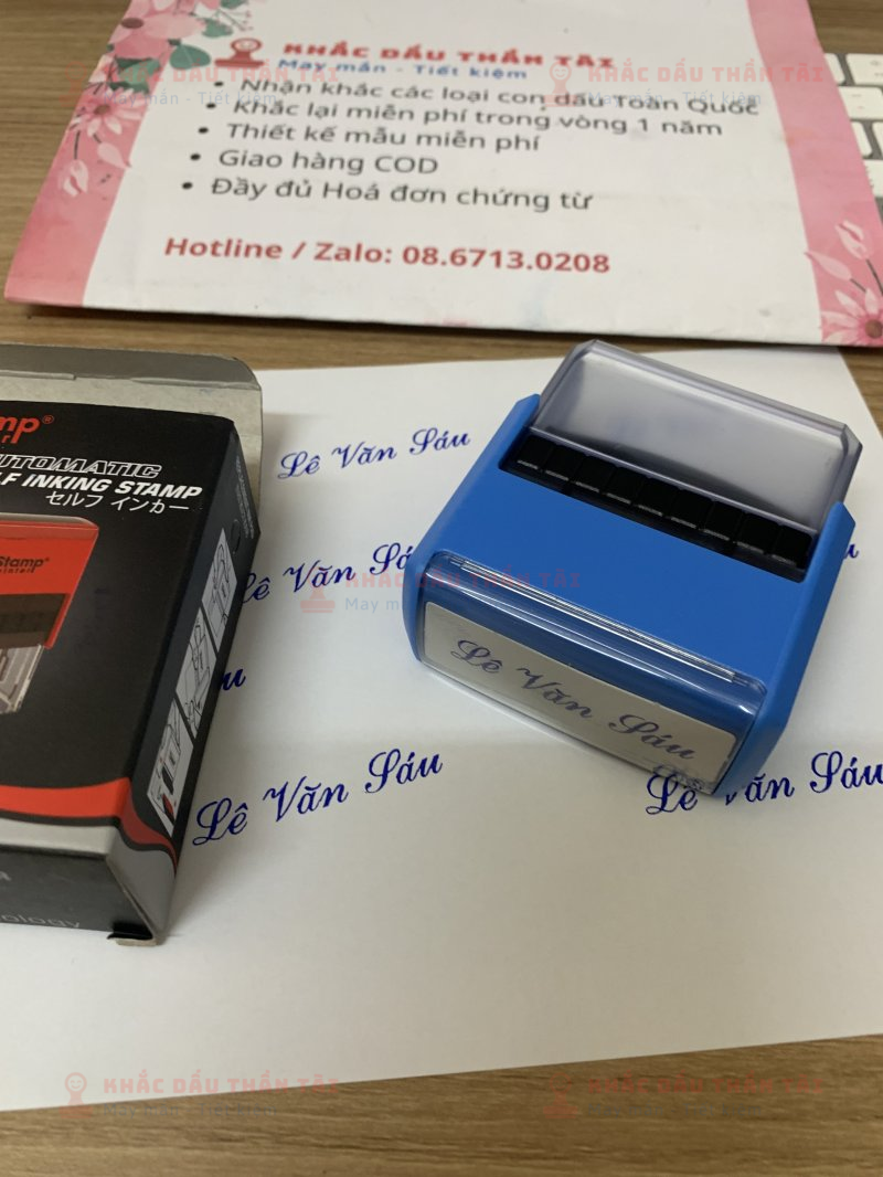 Khắc Con Dấu Tên Lê Văn Sáu - Mực Xanh tại Trung Tâm Khắc Dấu Thần Tài