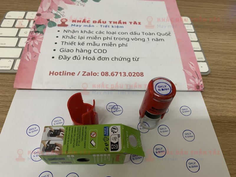 Khắc con dấu tên Mini cho nhân viên N.Binh tại công ty GKLV