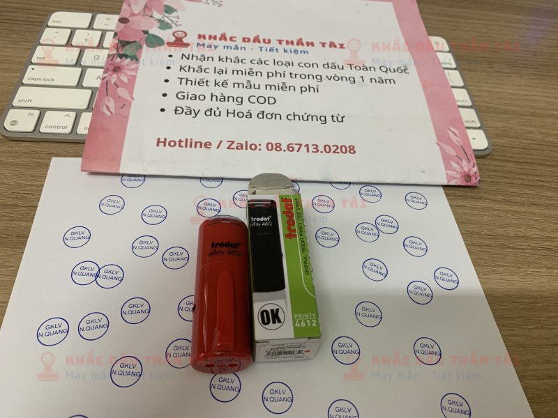 Khắc con dấu tên Mini cho nhân viên N.Quang tại công ty GKLV - Trung Tâm Khắc Dấu Thần Tài