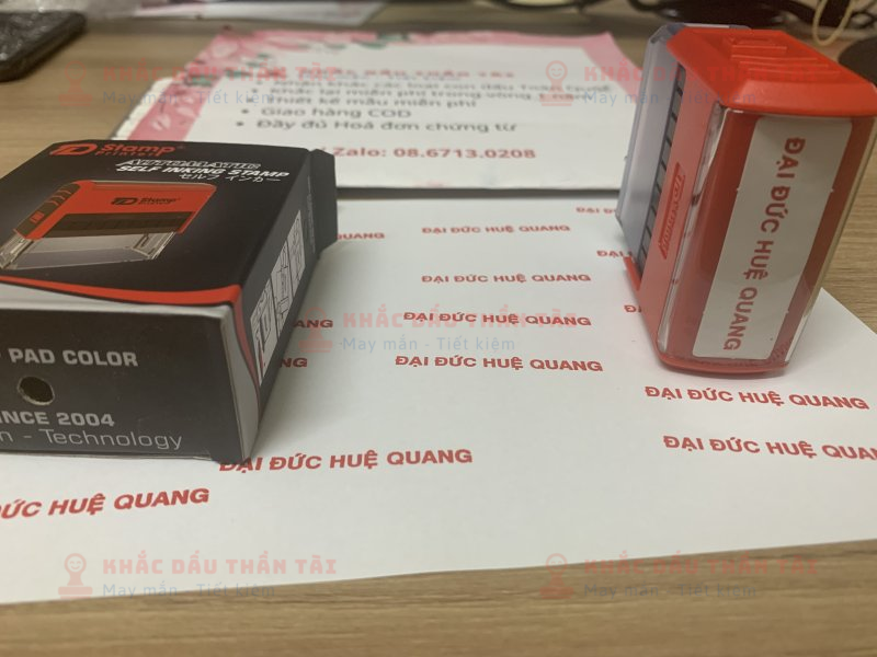 Khắc Con Dấu Tên Nhà Sư Đại Đức Huệ Quang tại Trung Tâm Khắc Dấu Thần Tài