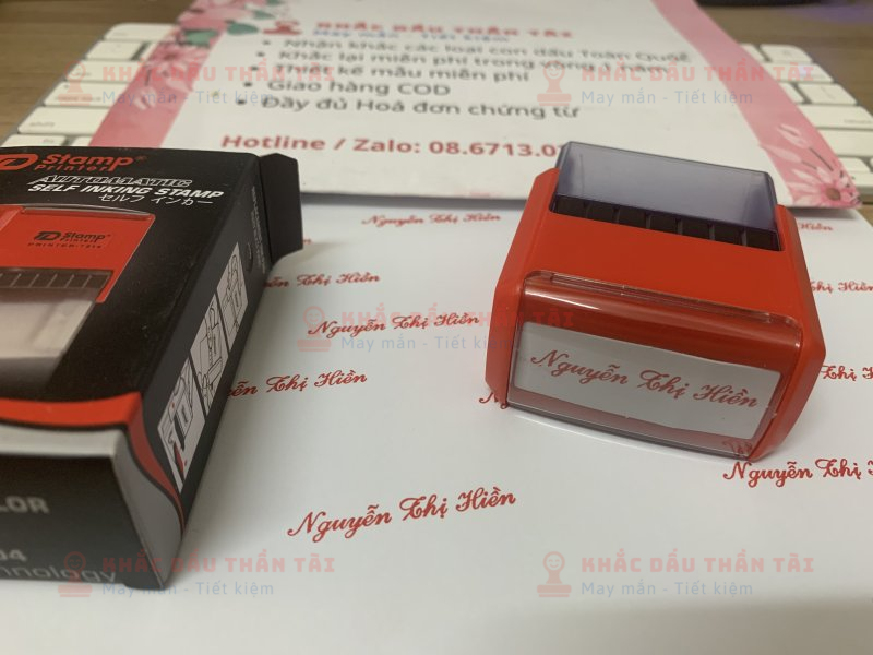Khắc con dấu tên Nguyễn Thị Hiền mực đỏ