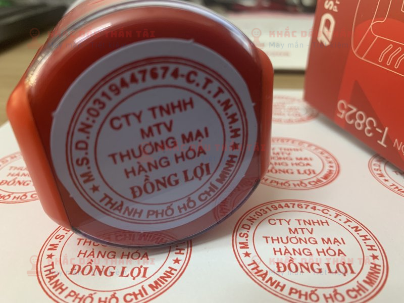Khắc con dấu Tròn Công ty TNHH Một thành viên Thương mại Hàng Hoá Đồng Lợi