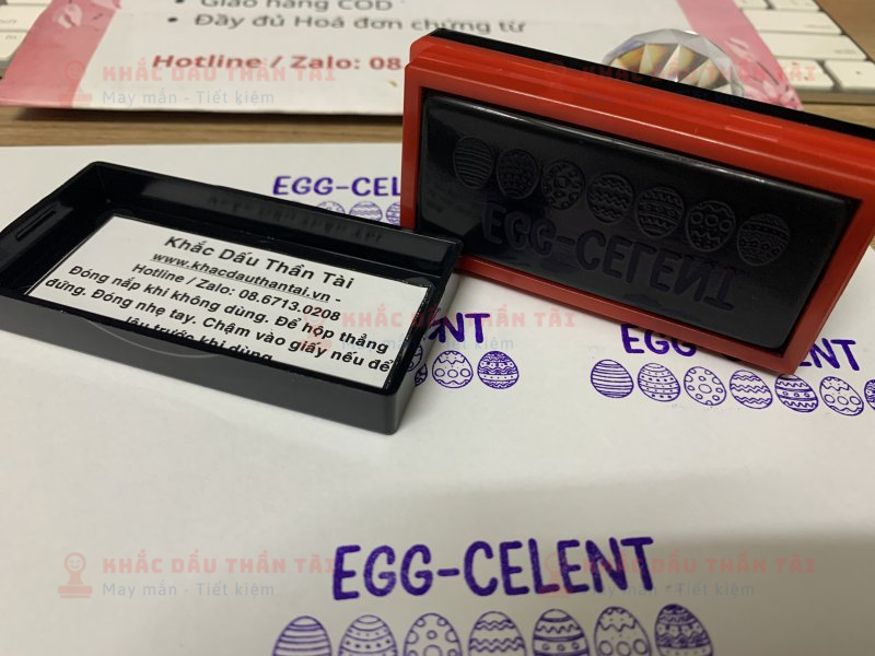 Khắc con dấu Giáo viên Trường quốc tế, chữ EGG_Celent, màu tím