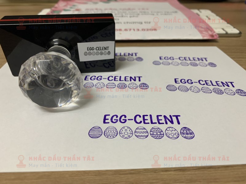 Khắc con dấu Giáo viên Trường quốc tế, chữ EGG_Celent, màu tím