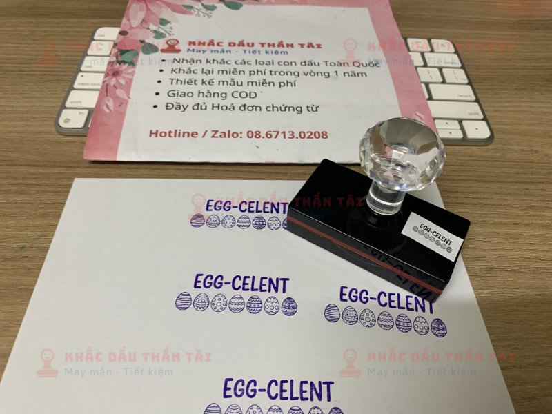 Khắc con dấu cho Giáo viên Trường quốc tế - Chữ EGG_Celent - Màu Tím