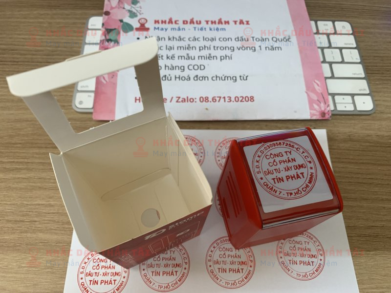 Khắc dấu tròn Công ty Cổ Phân Đầu Tư - Xây Dựng Tín Phát