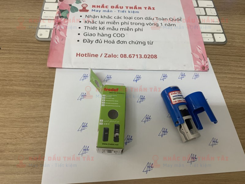 Khắc con dấu chữ ký nháy Nguyễn Thuý Quỳnh mực xanh