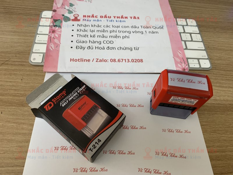Khắc con dấu Tên Võ Thị Tuyết Hoa - Màu đỏ - Đóng trên giấy
