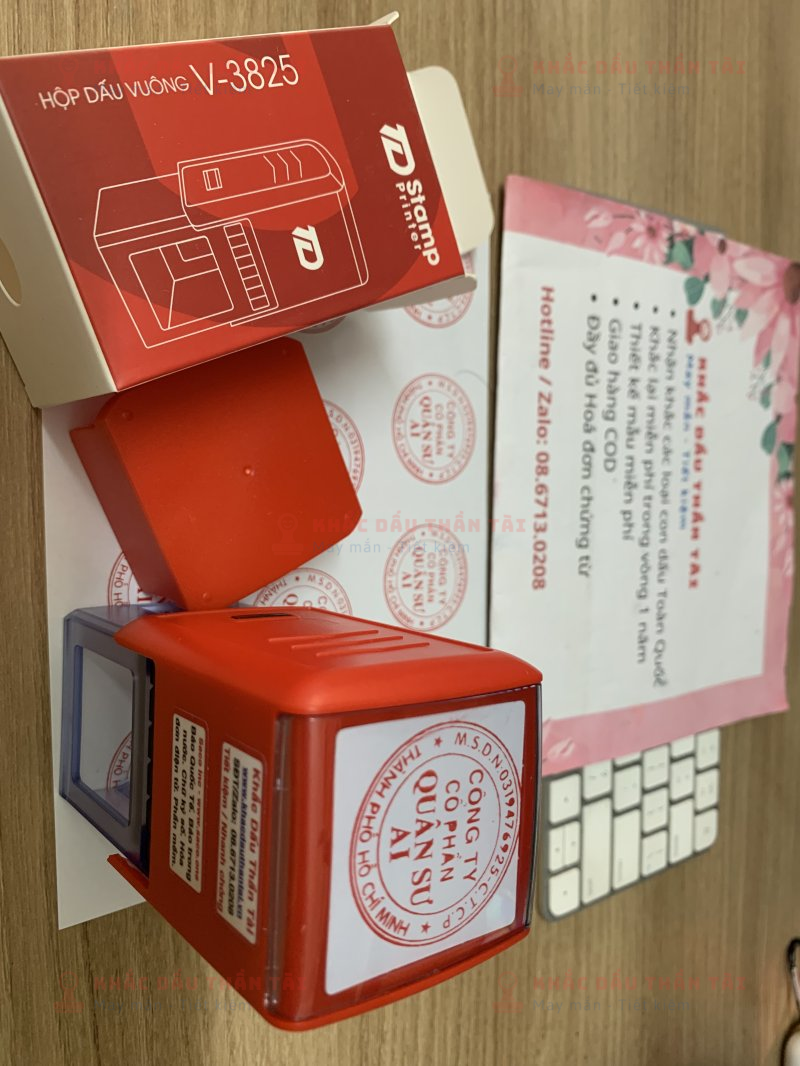 Khắc con dấu tròn Công Ty Cổ Phần Quân Sư AI