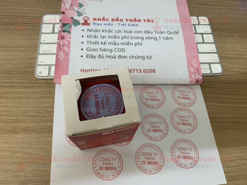 Khắc con dấu tròn Công Ty Trách Nhiệm Hữu Hạn Zu Media